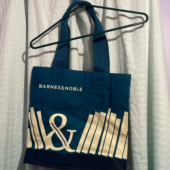 NWOT Barnes and Nobles book bag - Picture 3 of 4